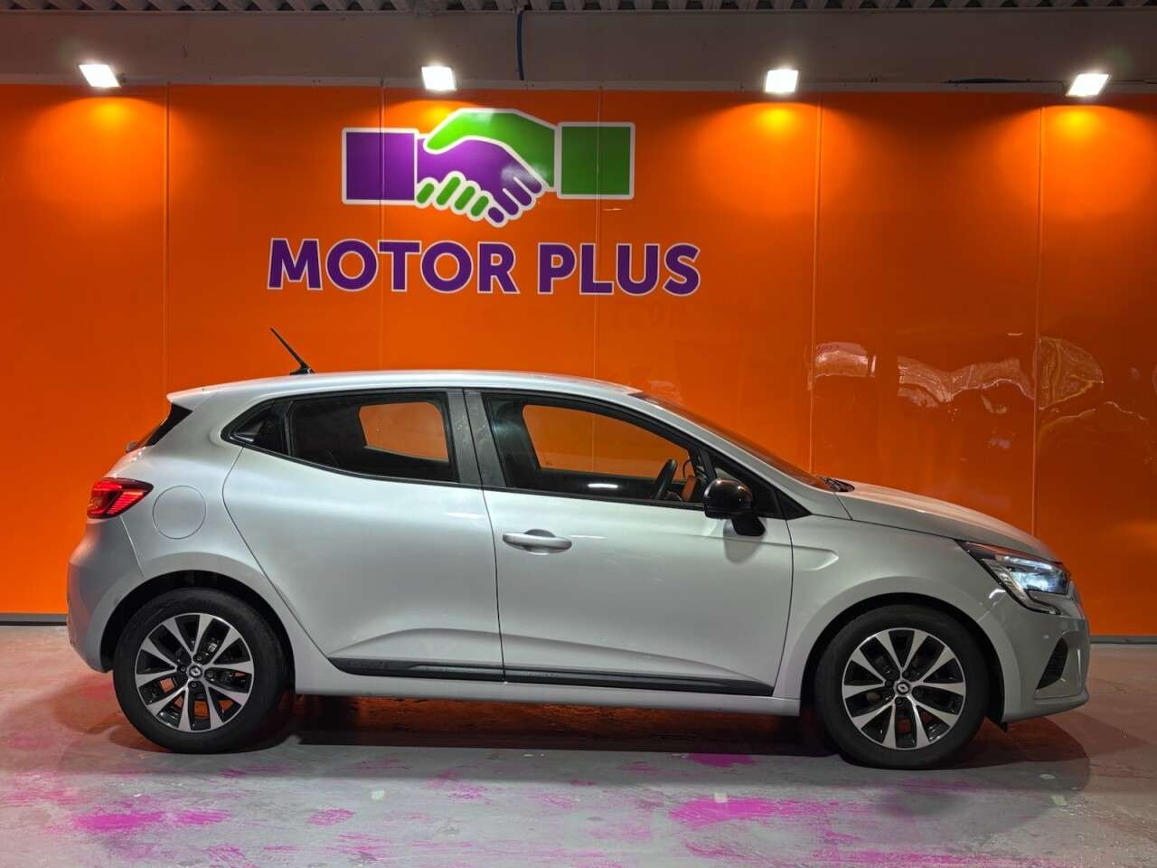 2023 RENAULT CLIO 2023 RENAULT CLIO