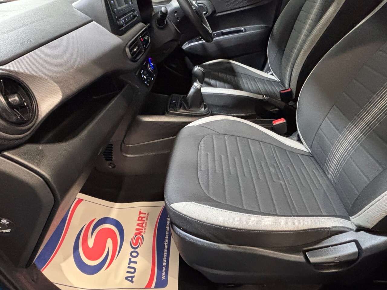 2021 HYUNDAI I10 2021 HYUNDAI I10