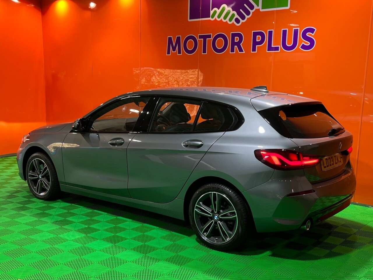 A 2023 BMW 1 SERIES 1.5 118i Sport (LCP) Hatchback 5dr Petrol DCT Euro 6 (s/s) (136 ps) OVER 40 A 2023 BMW 1 SERIES 1.5 118i Sport (LCP) Hatchback 5dr Petrol DCT Euro 6 (s/s) (136 ps) OVER 40