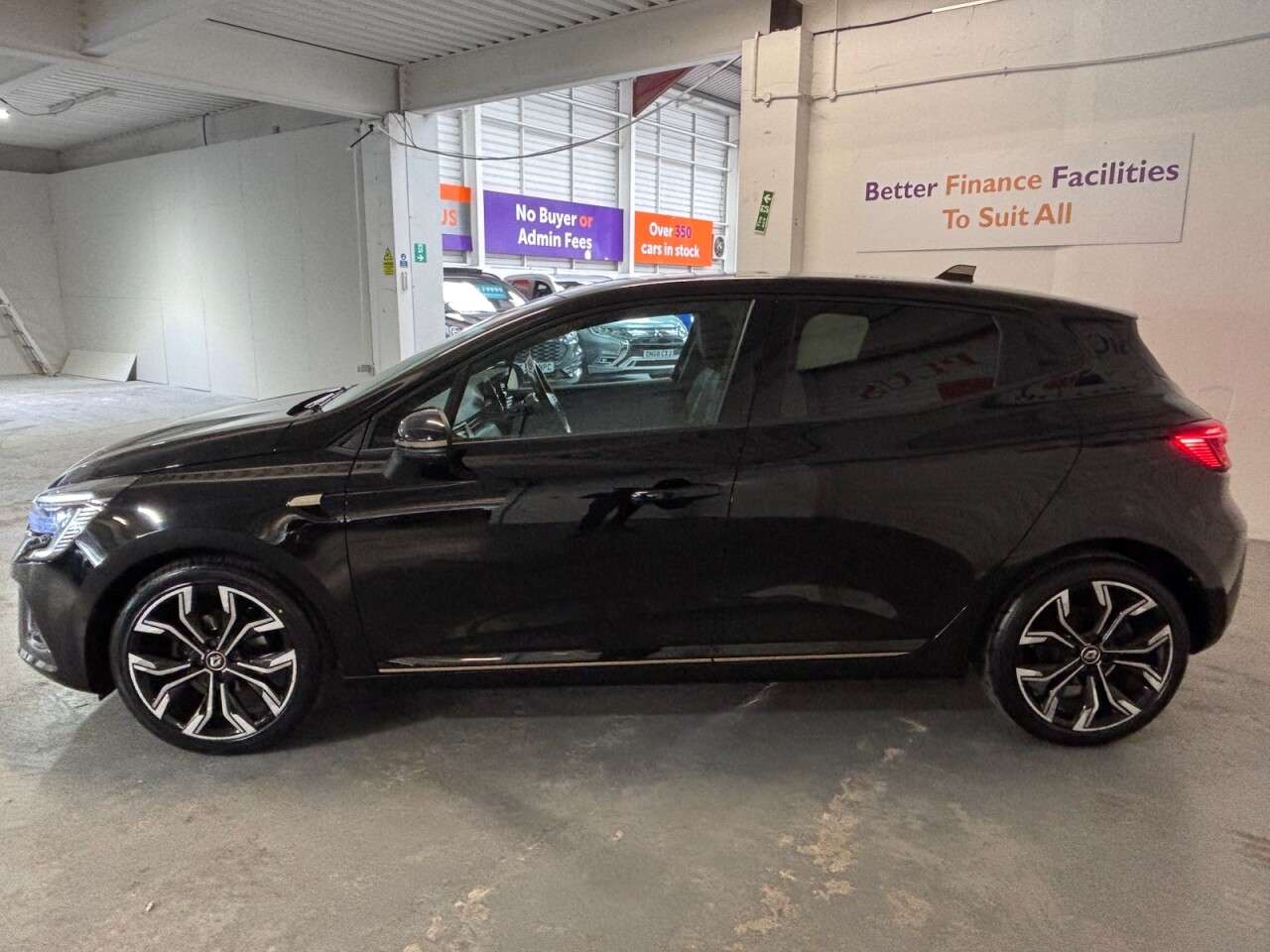 2021 RENAULT CLIO 2021 RENAULT CLIO