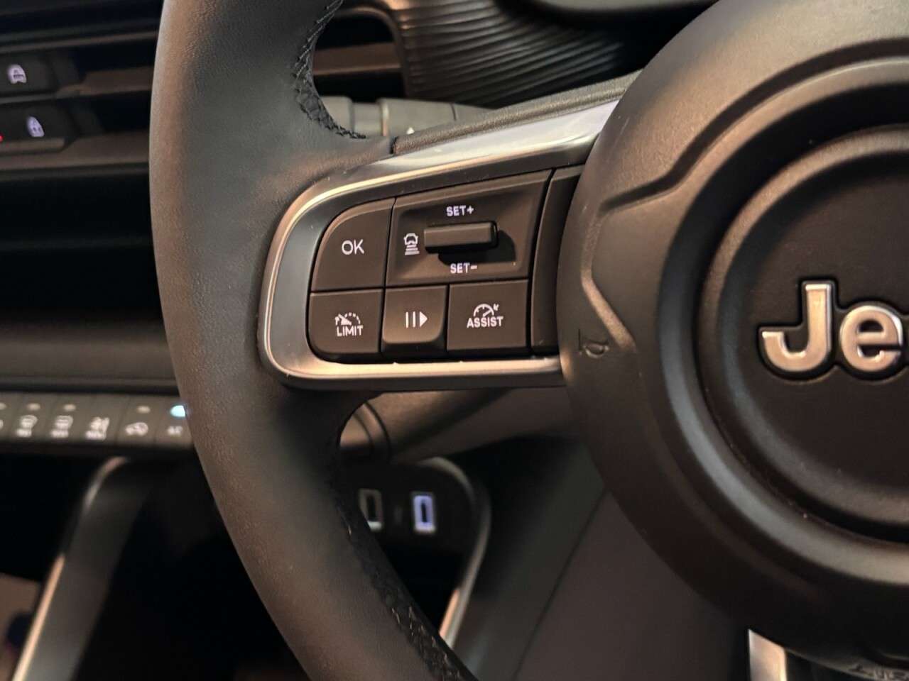 2024 JEEP AVENGER 2024 JEEP AVENGER