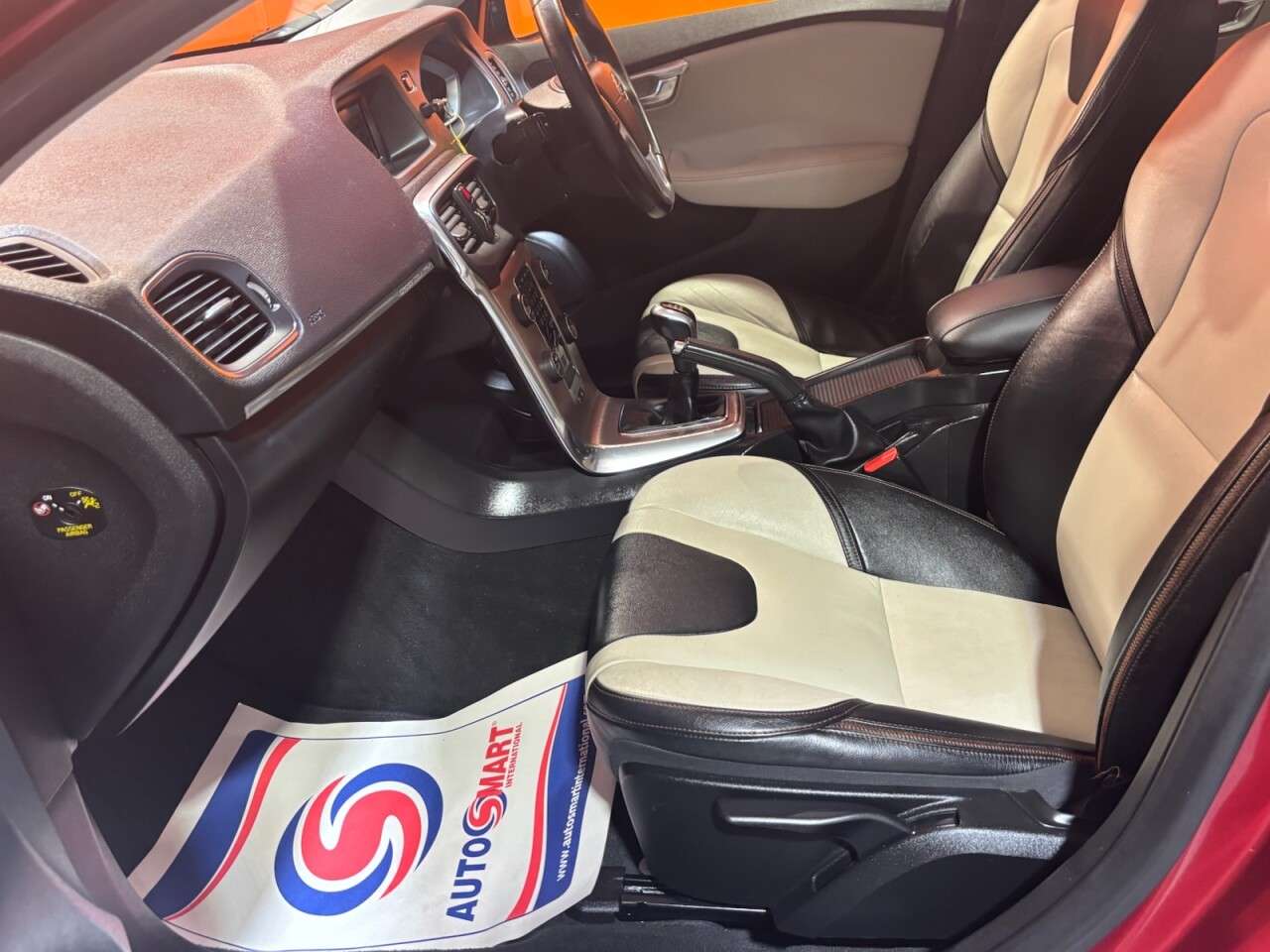 2015 VOLVO V40 CROSS COUNTRY 2015 VOLVO V40 CROSS COUNTRY