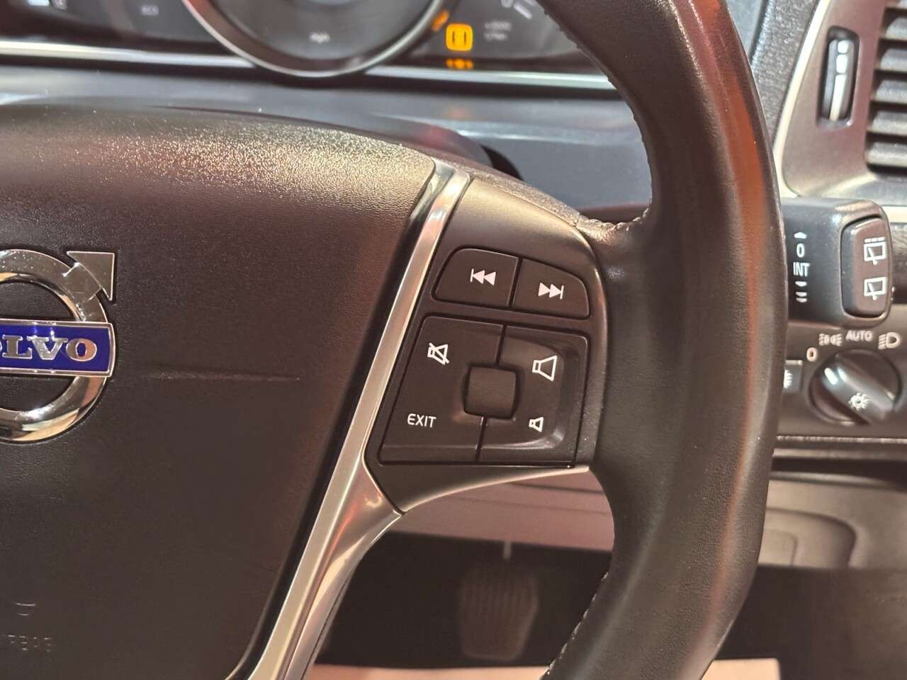 2015 VOLVO V40 CROSS COUNTRY 2015 VOLVO V40 CROSS COUNTRY