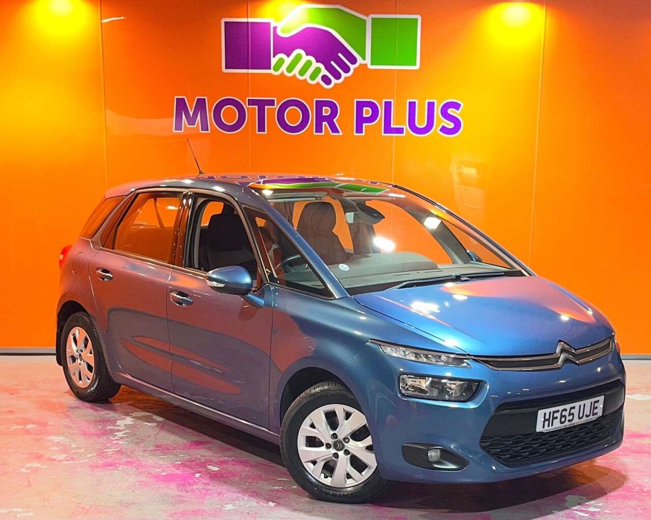 A 2015 CITROEN C4 PICASSO 1.2 PureTech VTR+ MPV 5dr Petrol Manual Euro 6 (s/s) (130 ps) Visit Over 40 A 2015 CITROEN C4 PICASSO 1.2 PureTech VTR+ MPV 5dr Petrol Manual Euro 6 (s/s) (130 ps) Visit Over 40