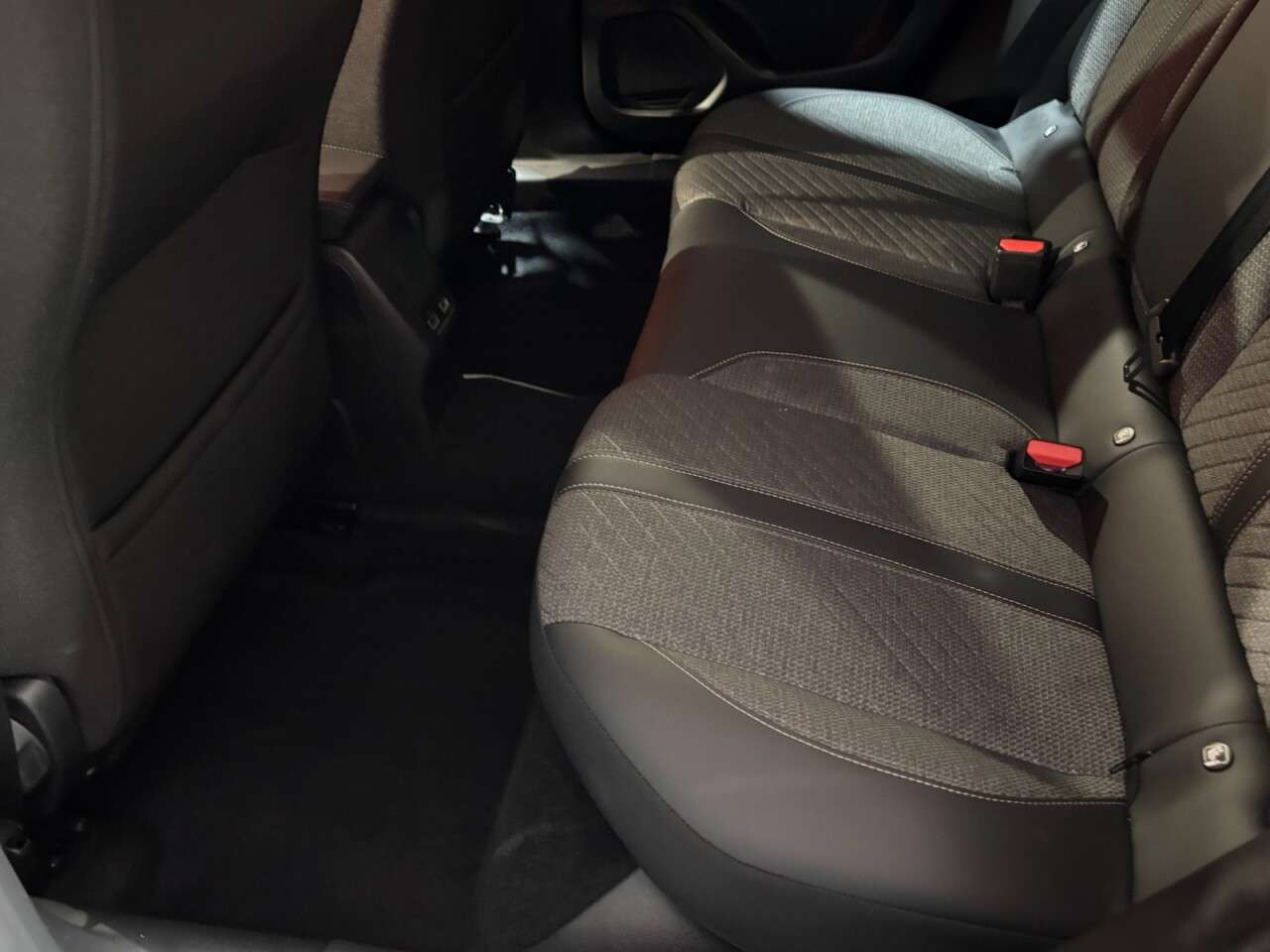 2025 PEUGEOT 2008 2025 PEUGEOT 2008