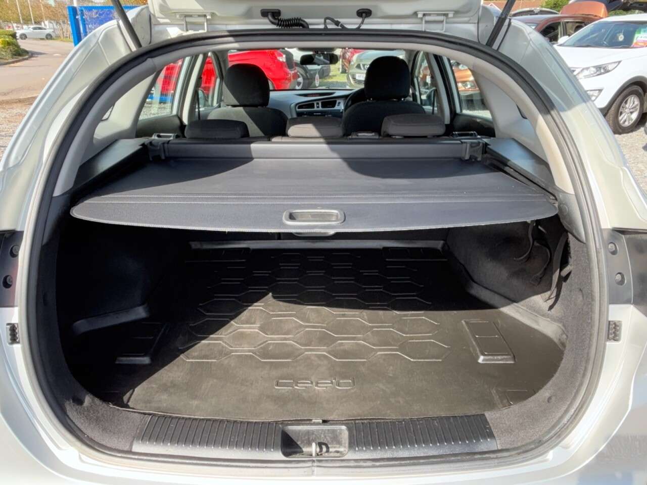 2014 KIA CEED 2014 KIA CEED