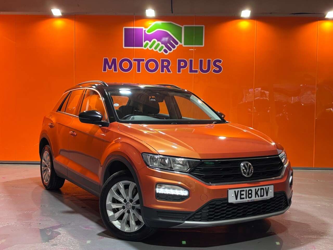 A 2018 VOLKSWAGEN T-ROC 1.5 TSI EVO SE SUV 5dr Petrol Manual Euro 6 (s/s) (150 ps) Visit Over 400 C A 2018 VOLKSWAGEN T-ROC 1.5 TSI EVO SE SUV 5dr Petrol Manual Euro 6 (s/s) (150 ps) Visit Over 400 C
