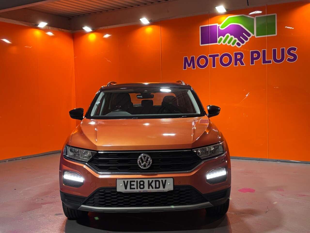 A 2018 VOLKSWAGEN T-ROC 1.5 TSI EVO SE SUV 5dr Petrol Manual Euro 6 (s/s) (150 ps) Visit Over 400 C A 2018 VOLKSWAGEN T-ROC 1.5 TSI EVO SE SUV 5dr Petrol Manual Euro 6 (s/s) (150 ps) Visit Over 400 C