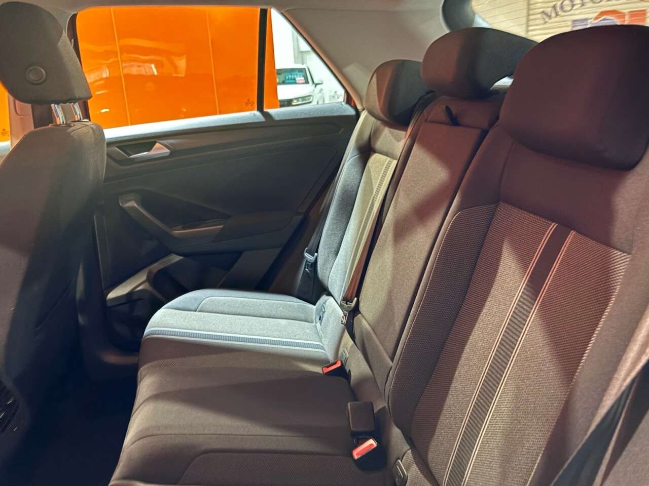 2018 VOLKSWAGEN T-ROC 2018 VOLKSWAGEN T-ROC