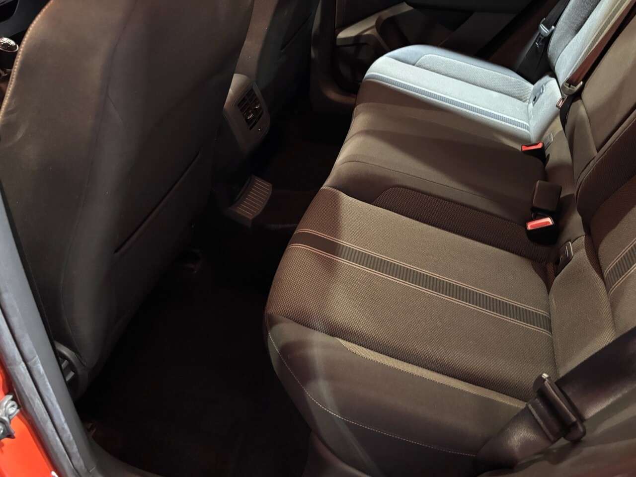2018 VOLKSWAGEN T-ROC 2018 VOLKSWAGEN T-ROC