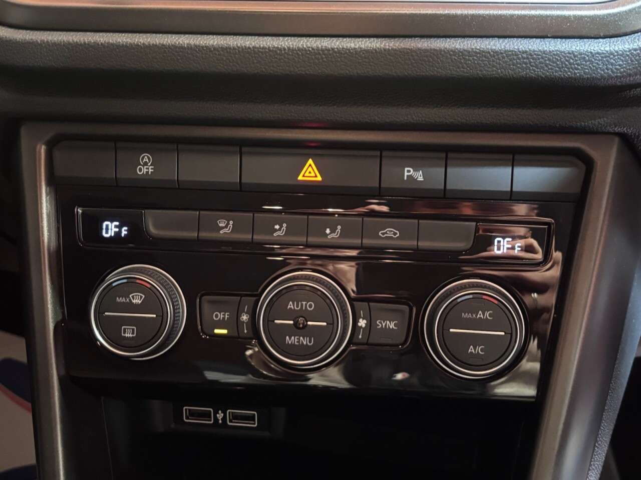 2018 VOLKSWAGEN T-ROC 2018 VOLKSWAGEN T-ROC