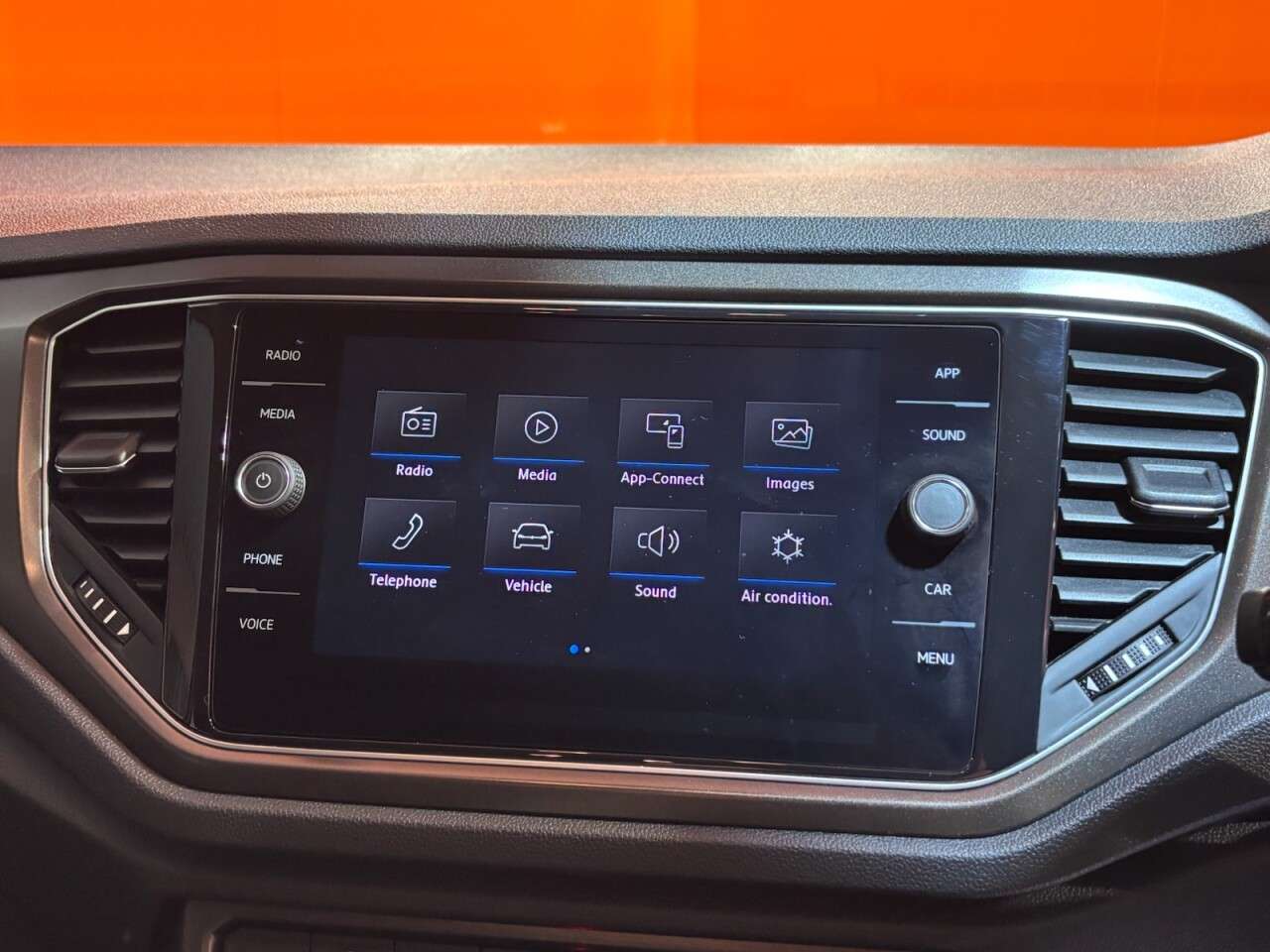 2018 VOLKSWAGEN T-ROC 2018 VOLKSWAGEN T-ROC