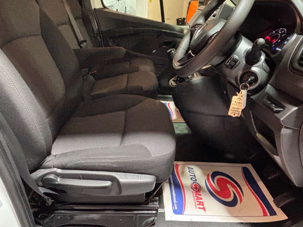 2024 RENAULT TRAFIC 2024 RENAULT TRAFIC