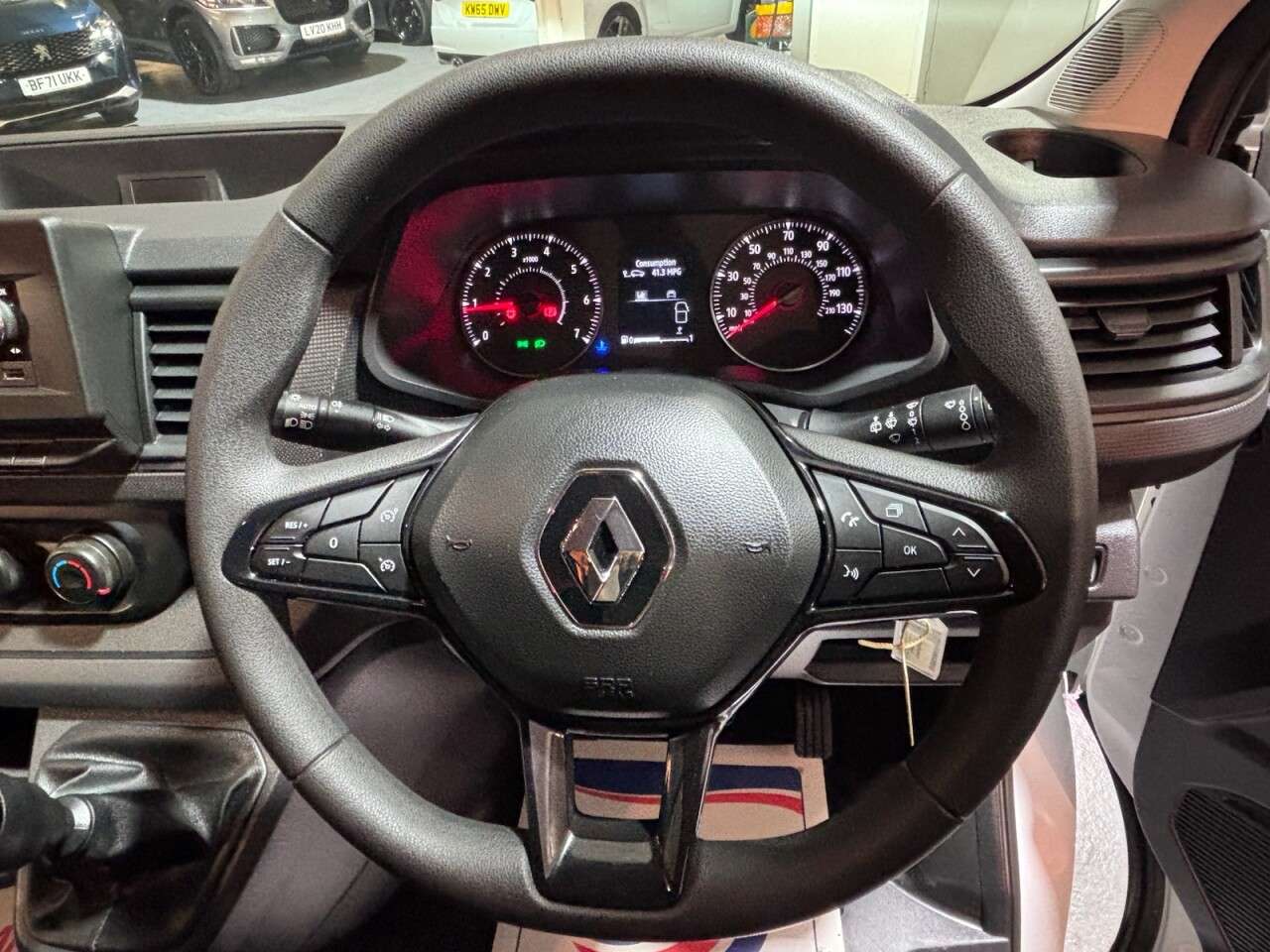 2024 RENAULT TRAFIC 2024 RENAULT TRAFIC