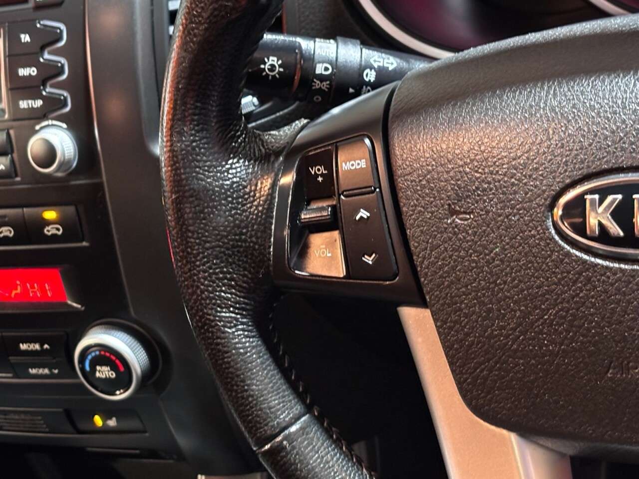 2010 KIA SORENTO 2010 KIA SORENTO