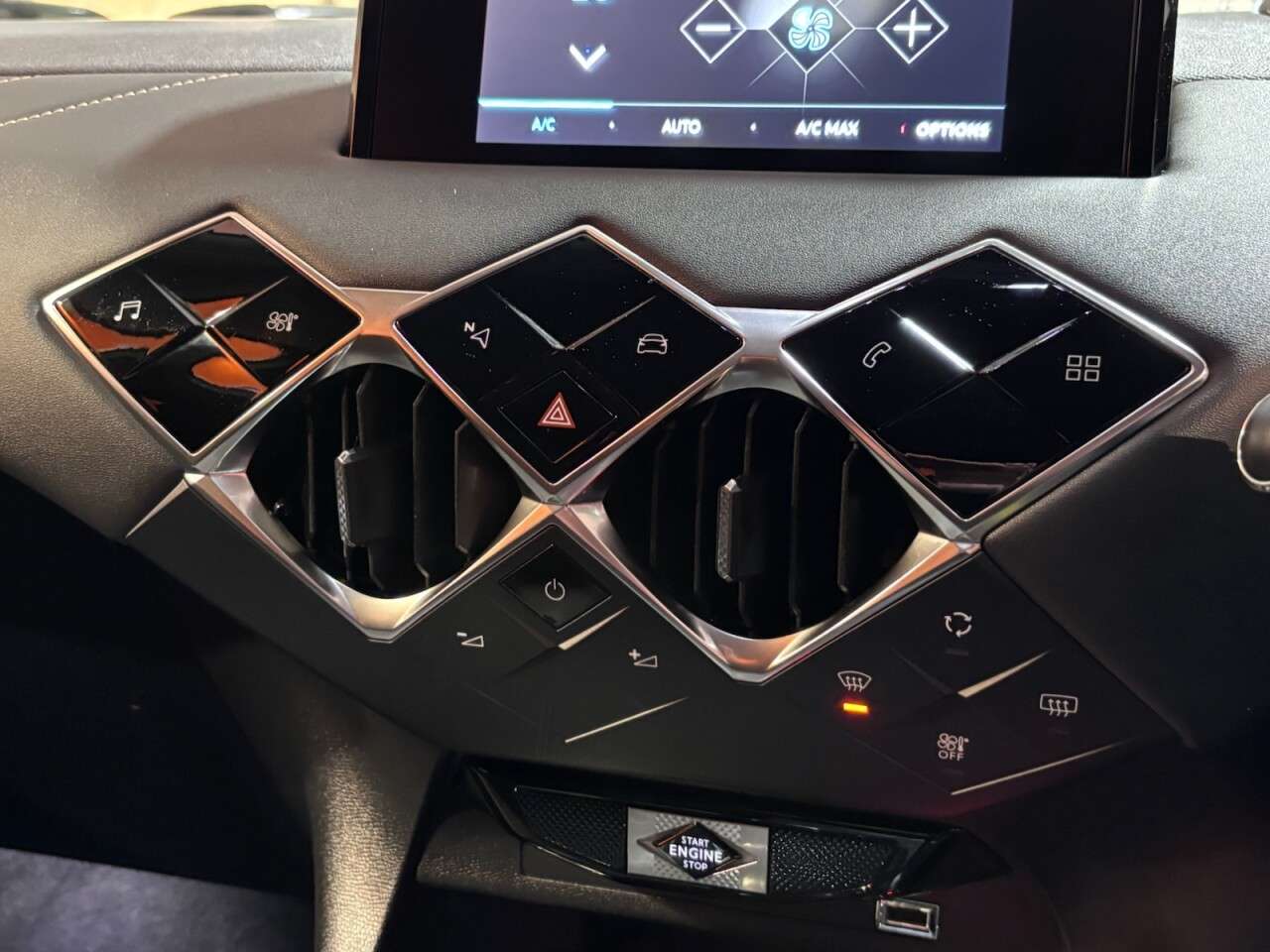 2022 DS AUTOMOBILES DS 3 CROSSBACK 2022 DS AUTOMOBILES DS 3 CROSSBACK