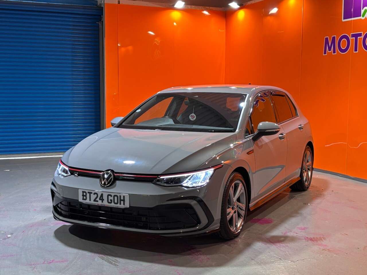 A 2024 VOLKSWAGEN GOLF 2.0 TDI R-Line Hatchback 5dr Diesel DSG Euro 6 (s/s) (150 ps) Visit Over 40 A 2024 VOLKSWAGEN GOLF 2.0 TDI R-Line Hatchback 5dr Diesel DSG Euro 6 (s/s) (150 ps) Visit Over 40
