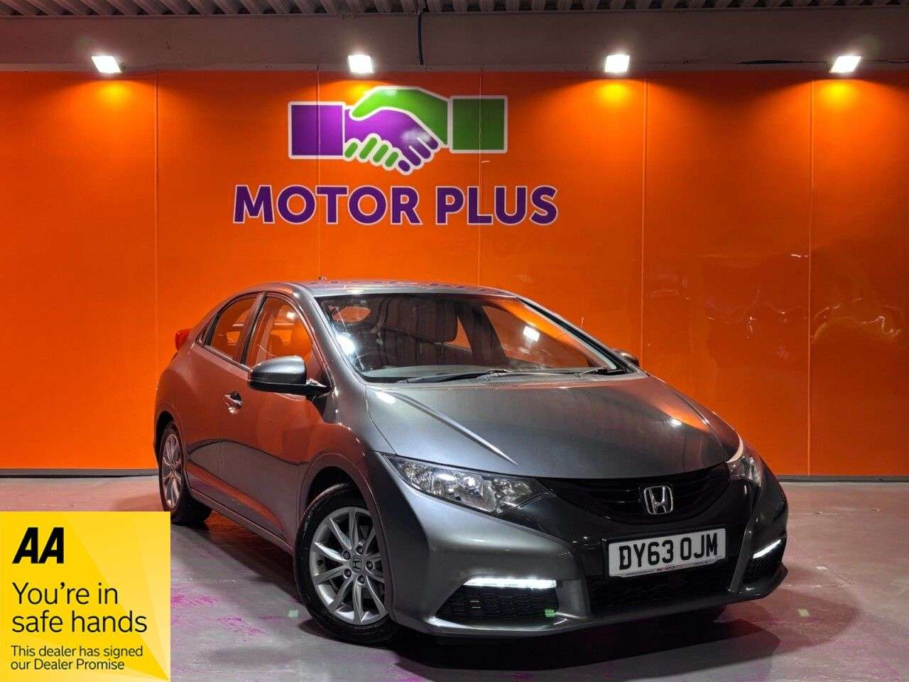 A 2013 HONDA CIVIC 1.4 i-VTEC SE Hatchback 5dr Petrol Manual Euro 5 (s/s) (100 ps) Visit Over A 2013 HONDA CIVIC 1.4 i-VTEC SE Hatchback 5dr Petrol Manual Euro 5 (s/s) (100 ps) Visit Over