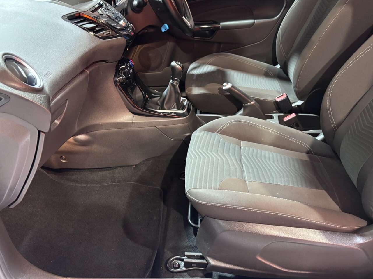 2015 FORD FIESTA 2015 FORD FIESTA