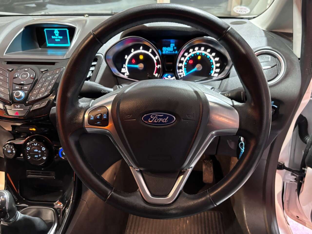 2015 FORD FIESTA 2015 FORD FIESTA