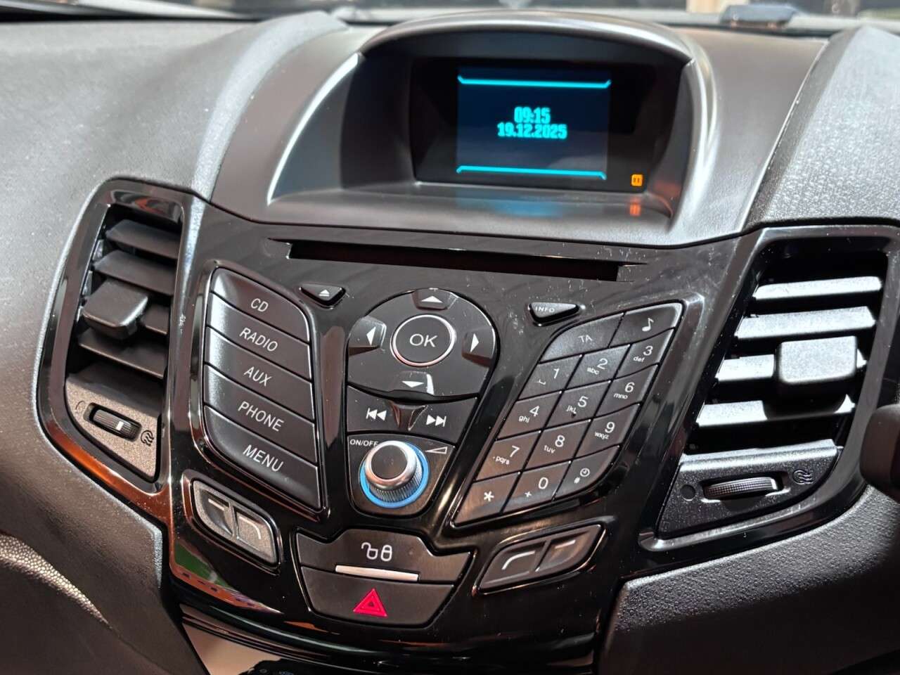 2015 FORD FIESTA 2015 FORD FIESTA