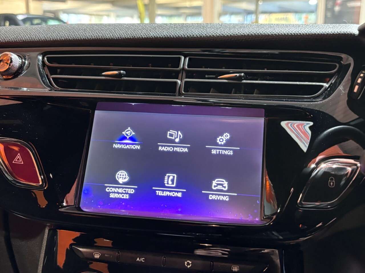 2015 DS AUTOMOBILES DS 3 2015 DS AUTOMOBILES DS 3