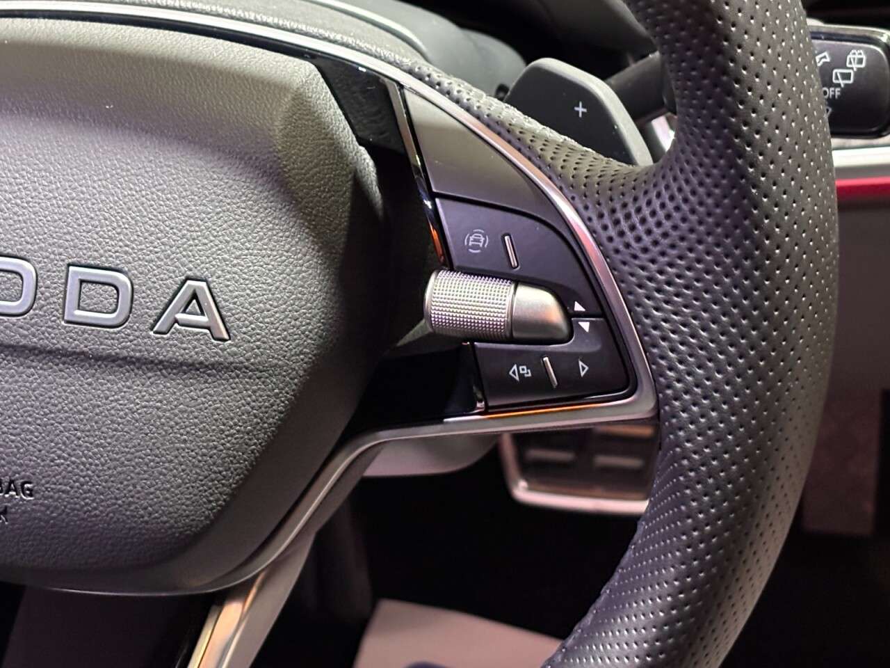 2025 SKODA ENYAQ 2025 SKODA ENYAQ