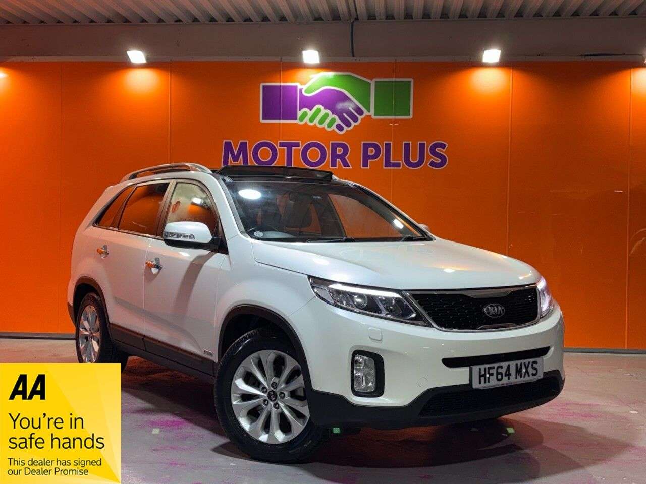 A 2014 KIA SORENTO 2.2 CRDi KX-3 SUV 5dr Diesel Auto AWD Euro 5 (194 bhp) Visit Over 400 Cars A 2014 KIA SORENTO 2.2 CRDi KX-3 SUV 5dr Diesel Auto AWD Euro 5 (194 bhp) Visit Over 400 Cars