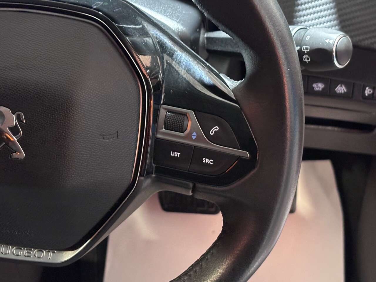 2022 PEUGEOT E-208 2022 PEUGEOT E-208