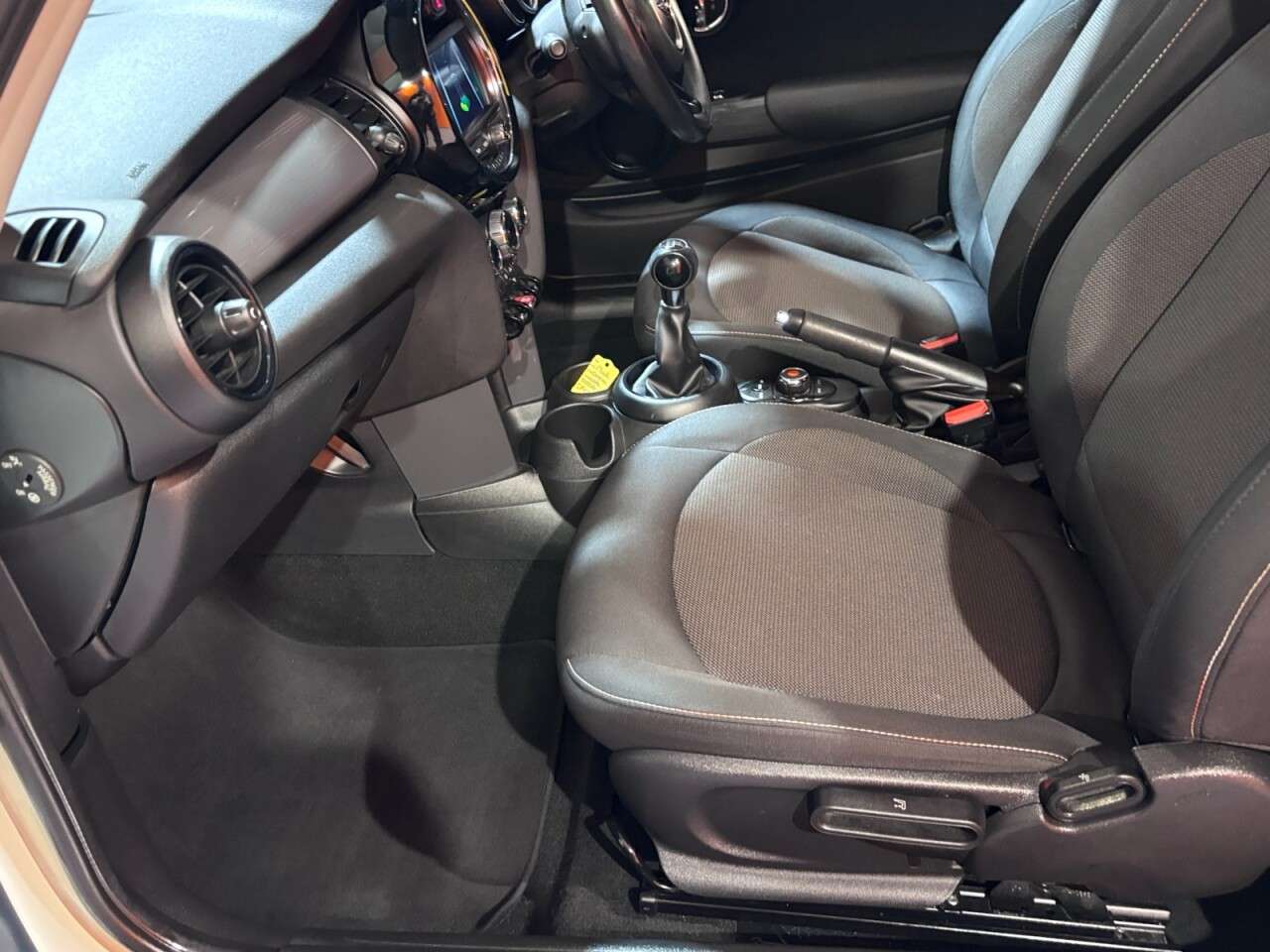 2018 MINI HATCH 2018 MINI HATCH