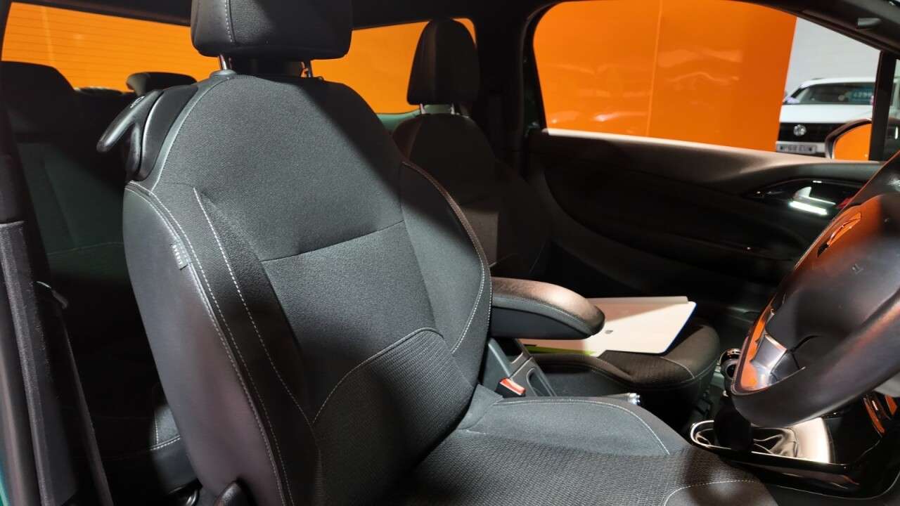 2018 DS AUTOMOBILES DS 3 2018 DS AUTOMOBILES DS 3