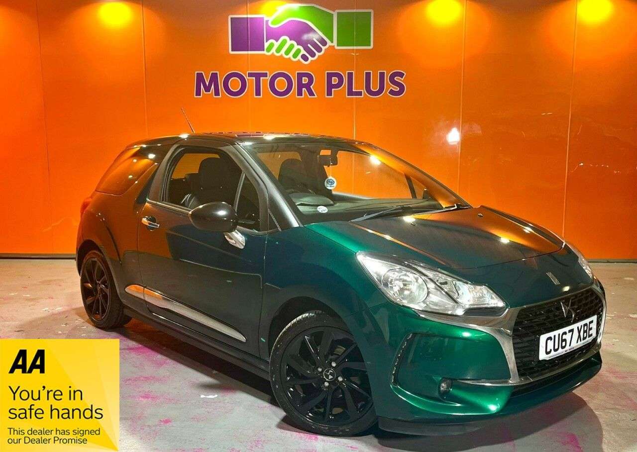 A 2017 DS AUTOMOBILES DS 3 1.6 BlueHDi Connected Chic Hatchback 3dr Diesel Manual Euro 6 (s/s) (100 ps A 2017 DS AUTOMOBILES DS 3 1.6 BlueHDi Connected Chic Hatchback 3dr Diesel Manual Euro 6 (s/s) (100 ps
