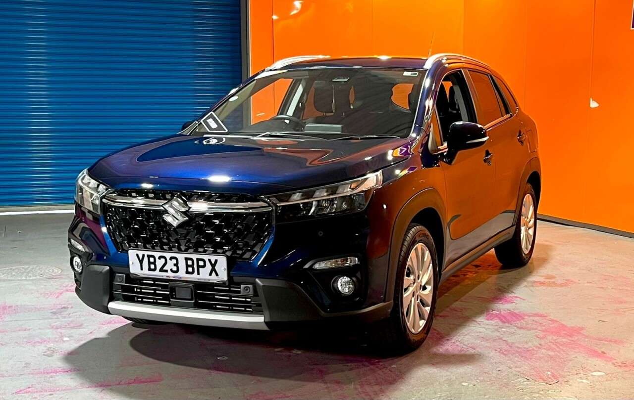 A 2023 SUZUKI S-CROSS 1.4 Boosterjet MHEV Motion SUV 5dr Petrol Hybrid Manual Euro 6 (s/s) (129 p A 2023 SUZUKI S-CROSS 1.4 Boosterjet MHEV Motion SUV 5dr Petrol Hybrid Manual Euro 6 (s/s) (129 p