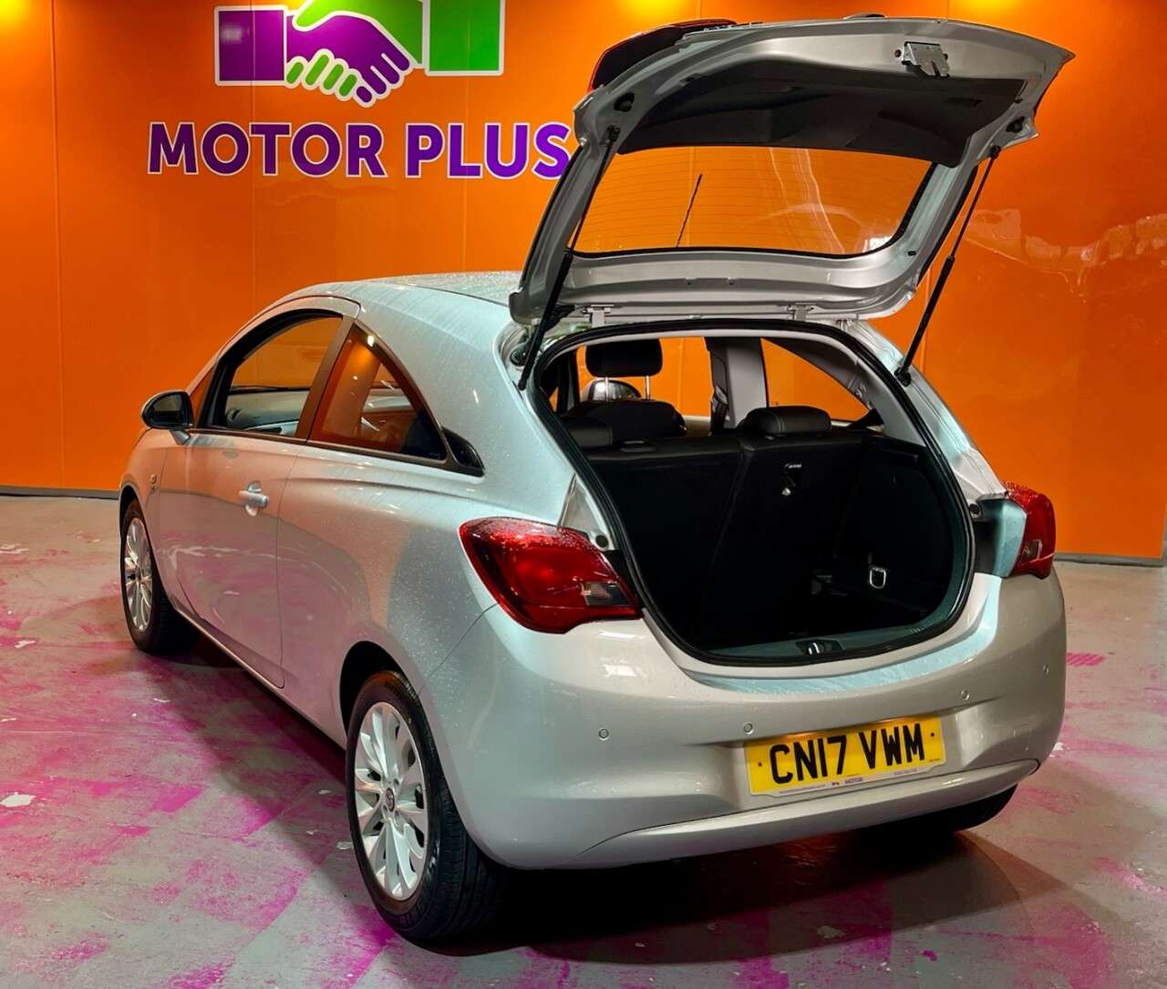 A 2017 VAUXHALL CORSA 1.4i SE Hatchback 3dr Petrol Auto Euro 6 (90 ps) Visit Over 400 Cars In Sto A 2017 VAUXHALL CORSA 1.4i SE Hatchback 3dr Petrol Auto Euro 6 (90 ps) Visit Over 400 Cars In Sto
