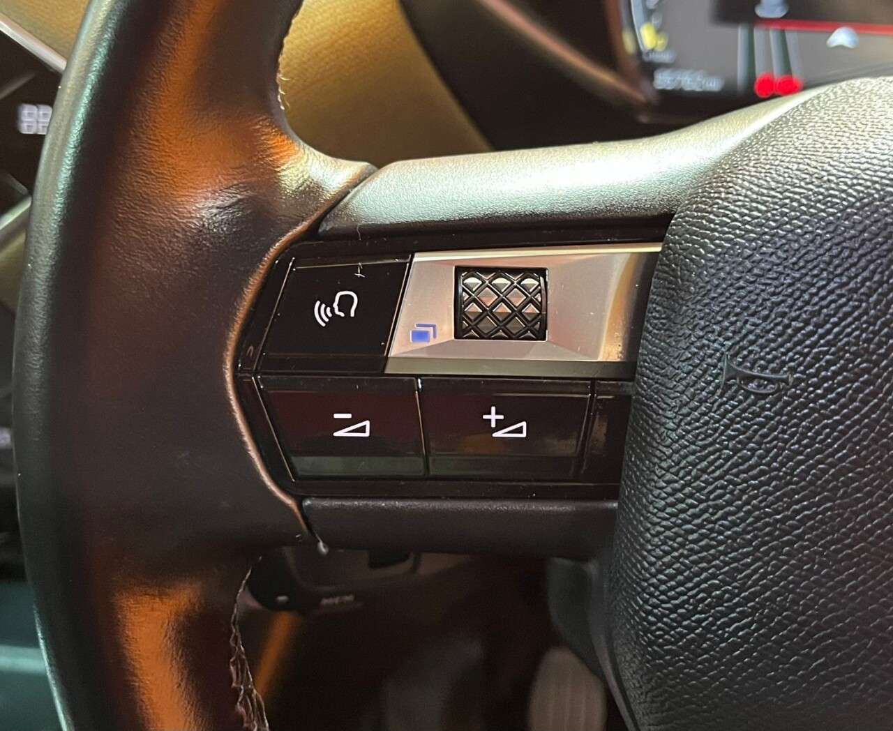 2020 DS AUTOMOBILES DS 3 CROSSBACK 2020 DS AUTOMOBILES DS 3 CROSSBACK