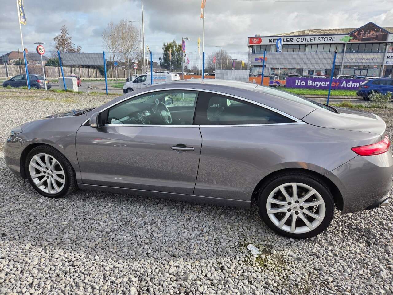 2011 RENAULT LAGUNA 2011 RENAULT LAGUNA
