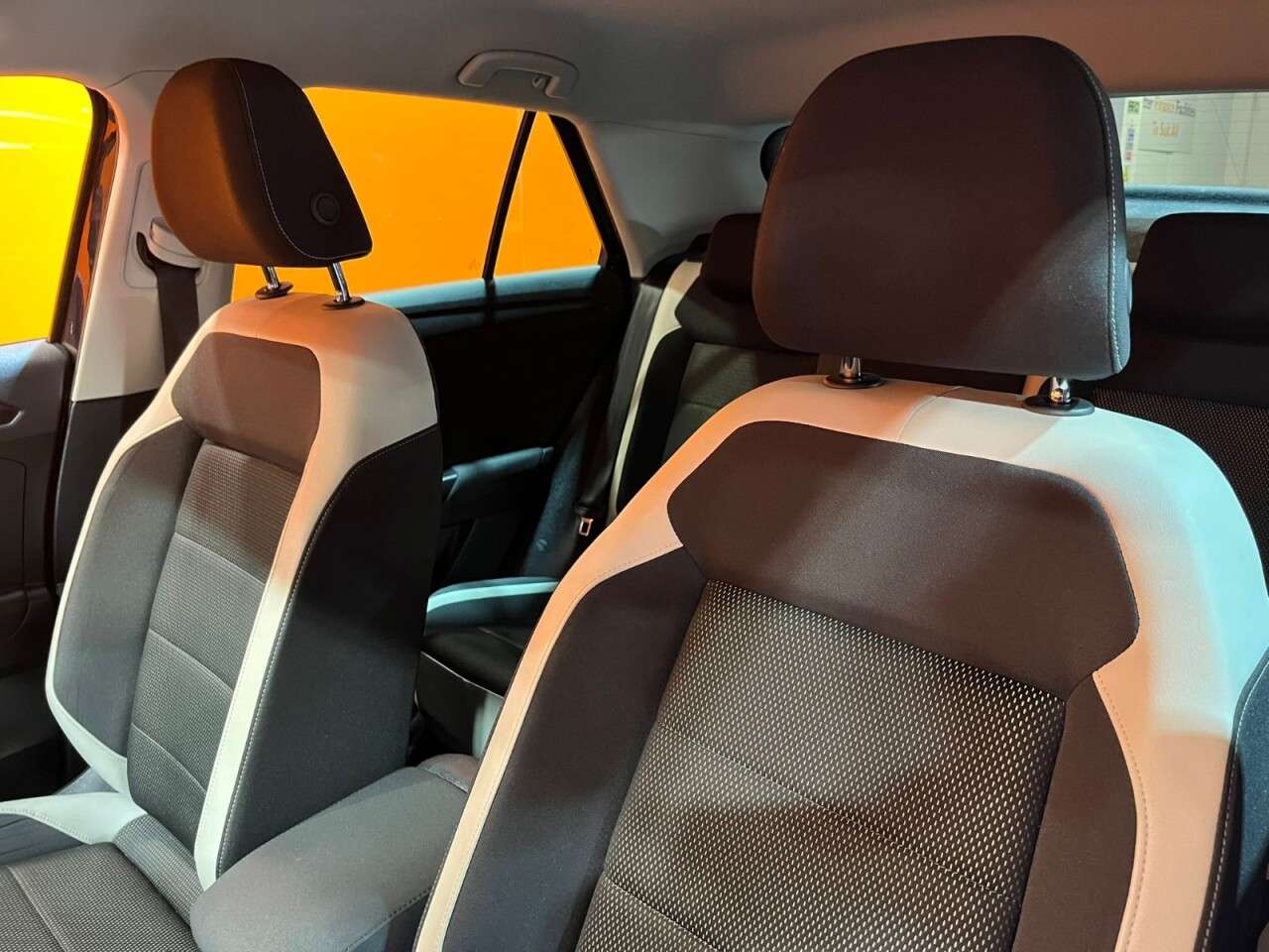 2019 VOLKSWAGEN T-ROC 2019 VOLKSWAGEN T-ROC