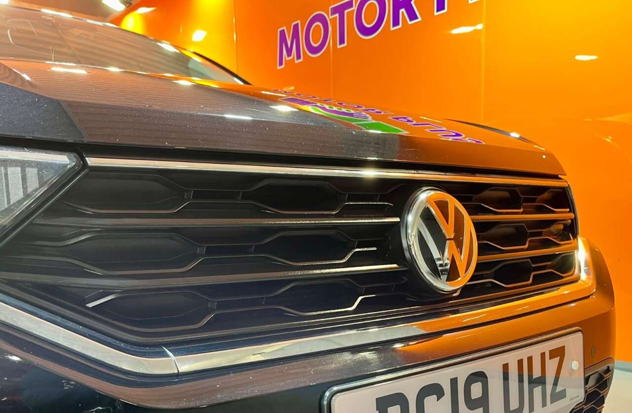 2019 VOLKSWAGEN T-ROC 2019 VOLKSWAGEN T-ROC