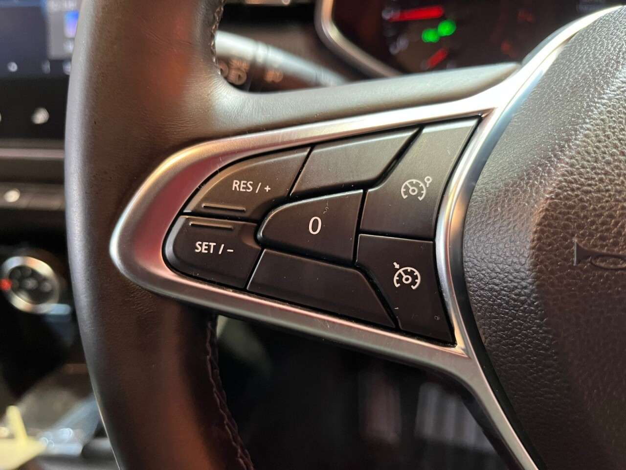 2021 RENAULT CLIO 2021 RENAULT CLIO