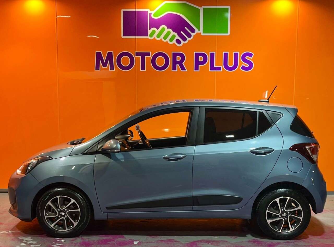 A 2018 HYUNDAI I10 1.0 Premium Hatchback 5dr Petrol Manual Euro 6 (66 ps) Visit Over 400 Cars A 2018 HYUNDAI I10 1.0 Premium Hatchback 5dr Petrol Manual Euro 6 (66 ps) Visit Over 400 Cars