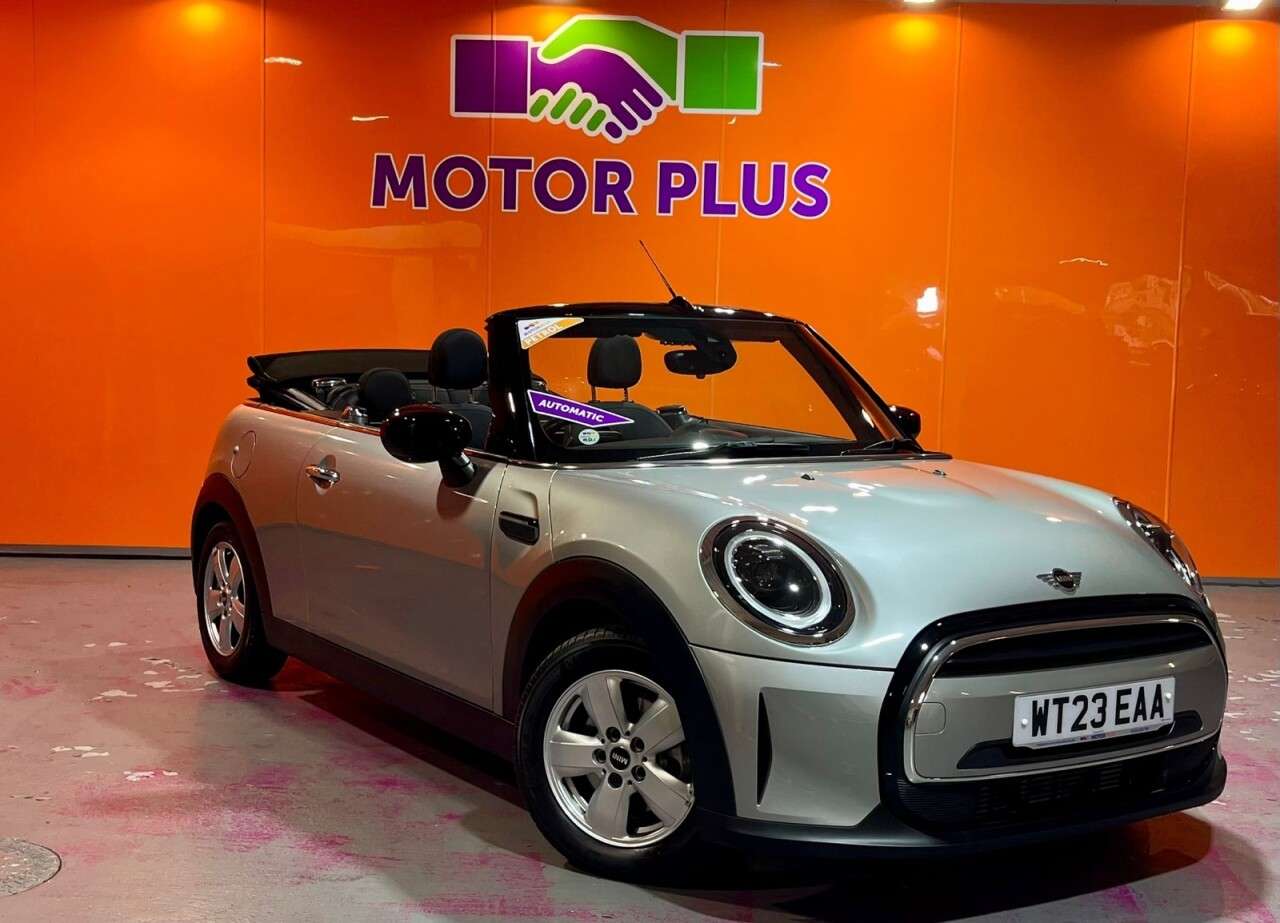 A 2023 MINI CONVERTIBLE 1.5 Cooper Classic Convertible 2dr Petrol Steptronic Euro 6 (s/s) (136 ps) A 2023 MINI CONVERTIBLE 1.5 Cooper Classic Convertible 2dr Petrol Steptronic Euro 6 (s/s) (136 ps)