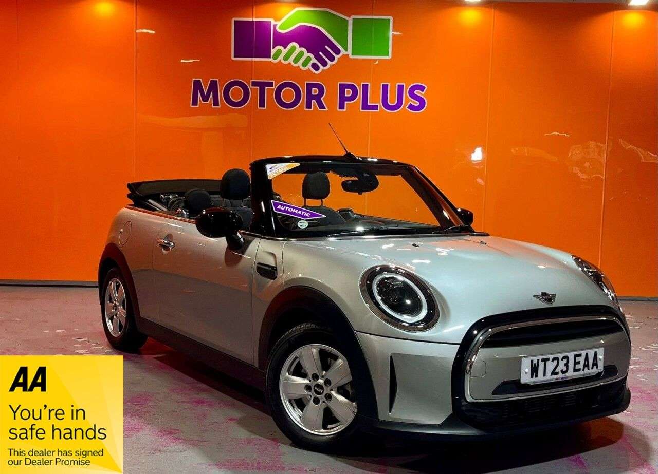 A 2023 MINI CONVERTIBLE 1.5 Cooper Classic Convertible 2dr Petrol Steptronic Euro 6 (s/s) (136 ps) A 2023 MINI CONVERTIBLE 1.5 Cooper Classic Convertible 2dr Petrol Steptronic Euro 6 (s/s) (136 ps)