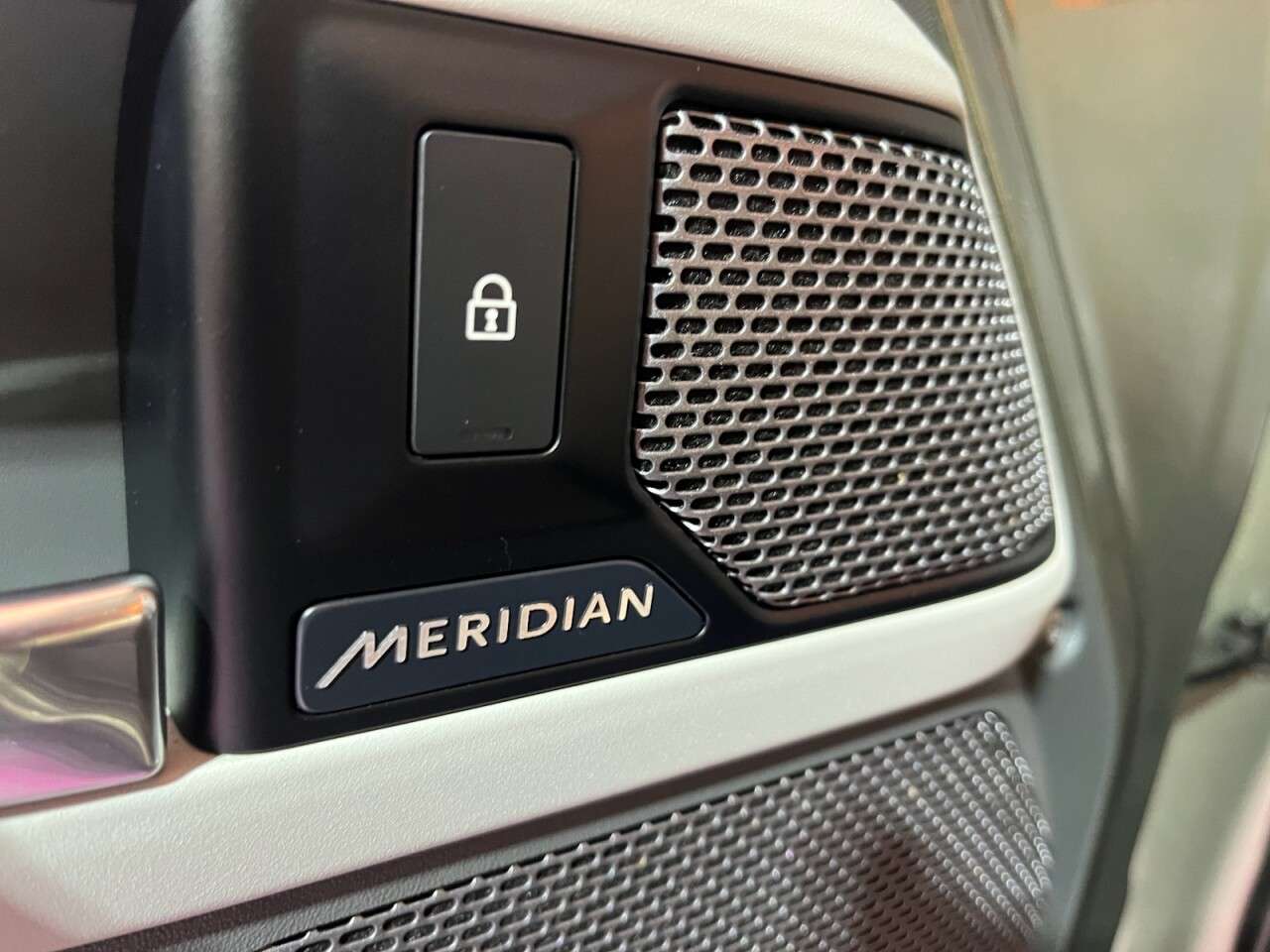2020 LAND ROVER DEFENDER 2020 LAND ROVER DEFENDER