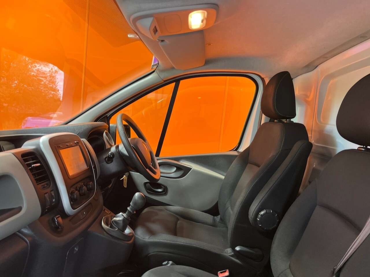 2017 RENAULT TRAFIC 2017 RENAULT TRAFIC