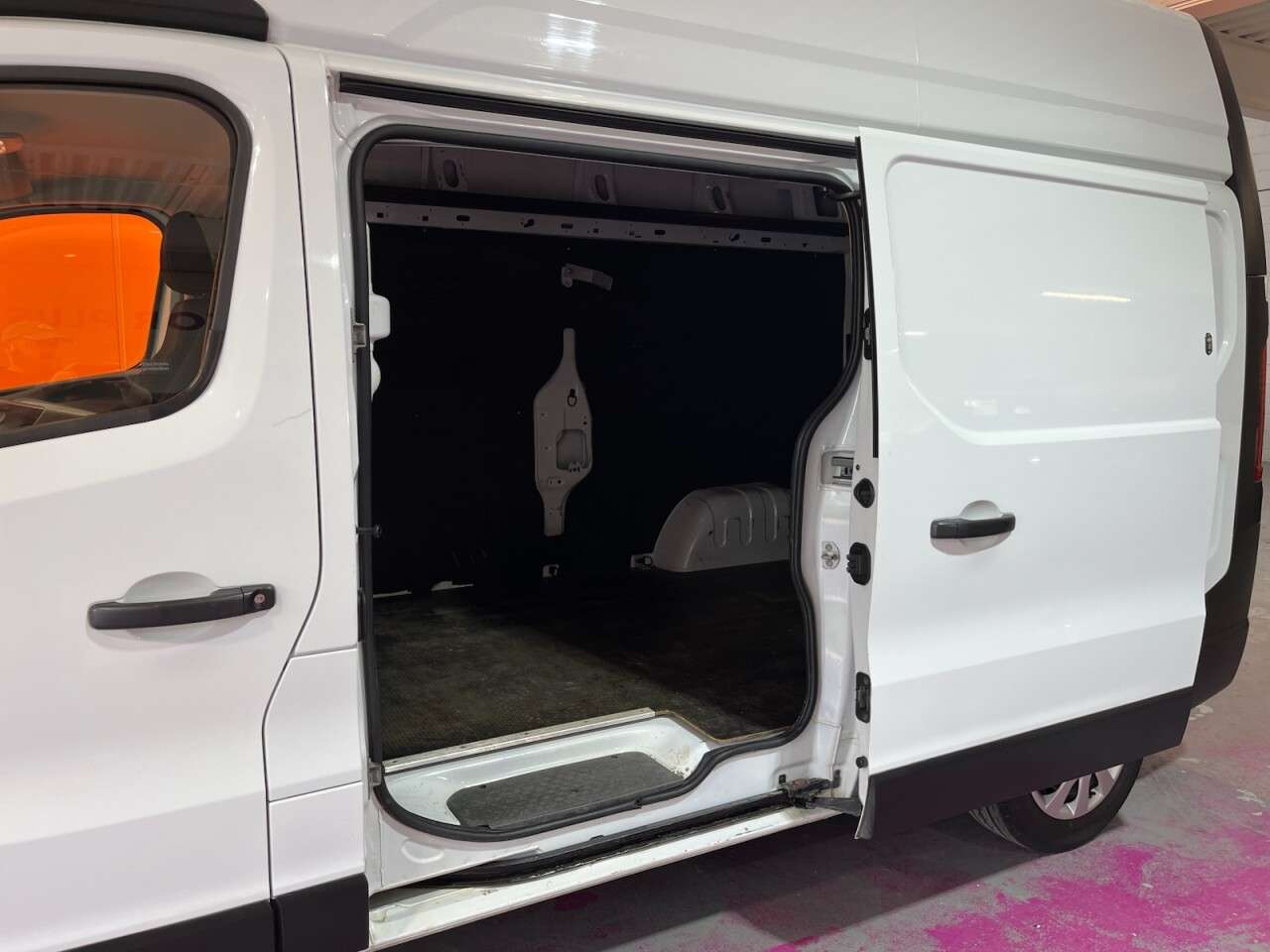 2017 RENAULT TRAFIC 2017 RENAULT TRAFIC