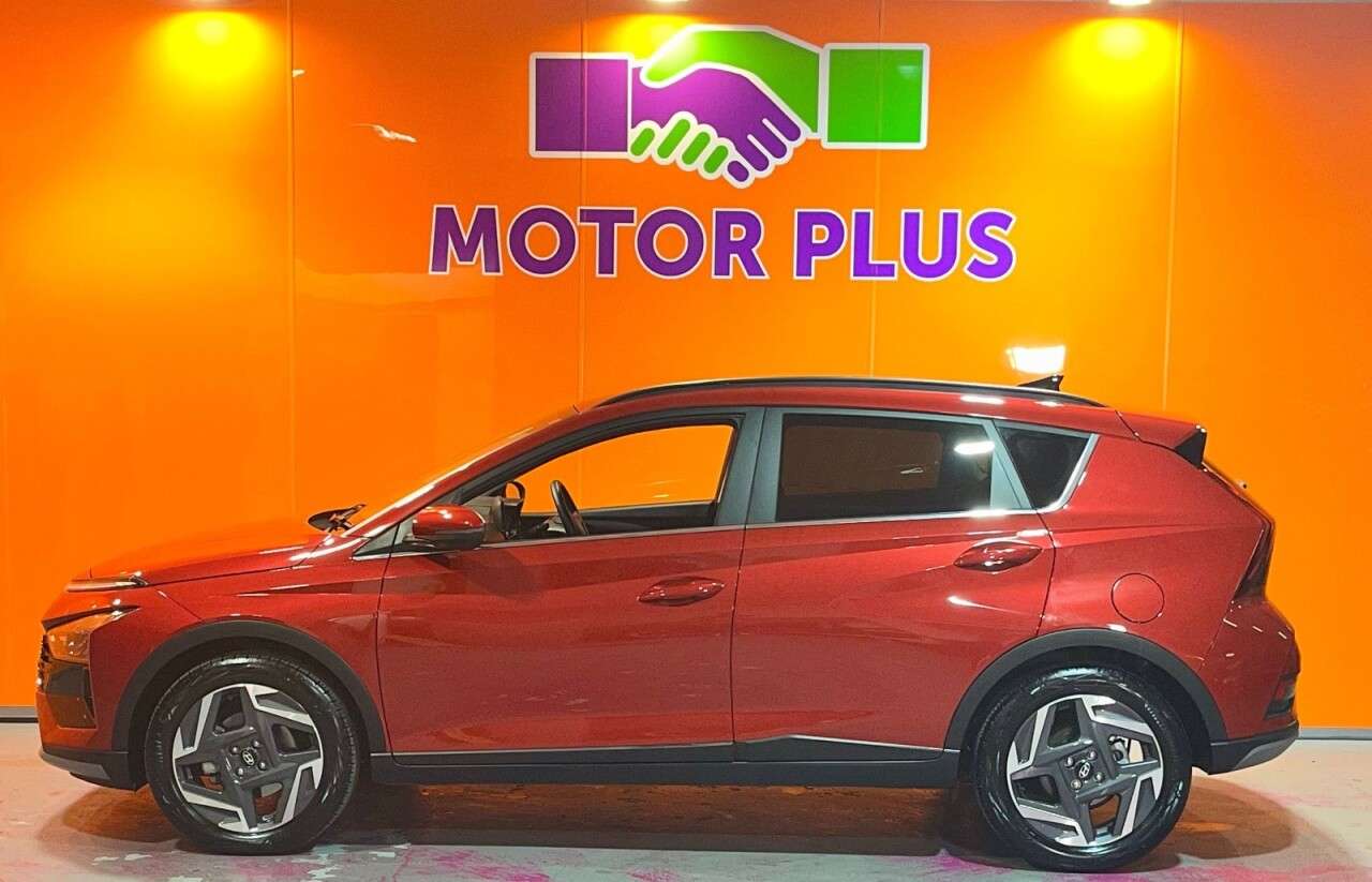 A 2025 HYUNDAI BAYON 1.0 T-GDi Premium SUV 5dr Petrol DCT Euro 6 (s/s) (100 ps) Visit Over 400 C A 2025 HYUNDAI BAYON 1.0 T-GDi Premium SUV 5dr Petrol DCT Euro 6 (s/s) (100 ps) Visit Over 400 C