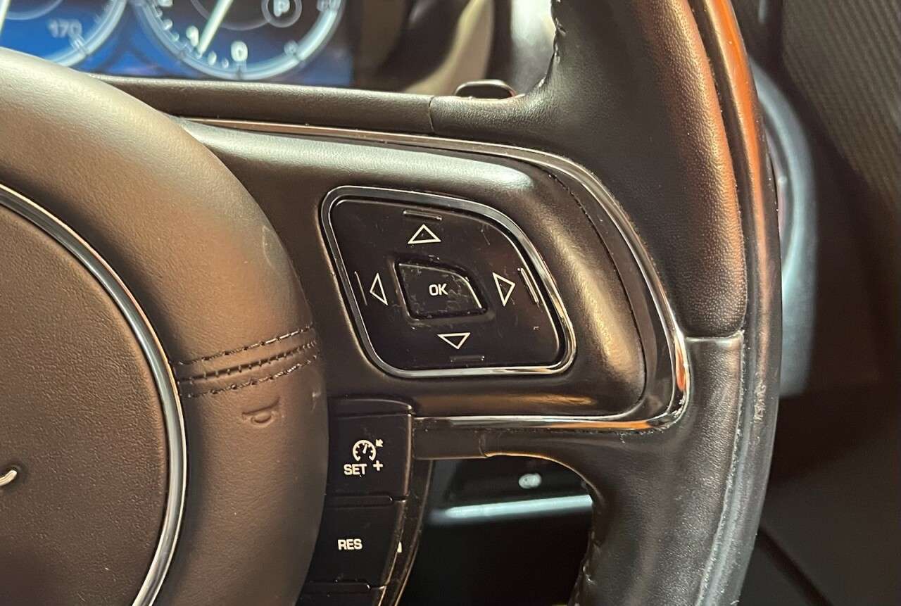 2011 JAGUAR XJ 2011 JAGUAR XJ