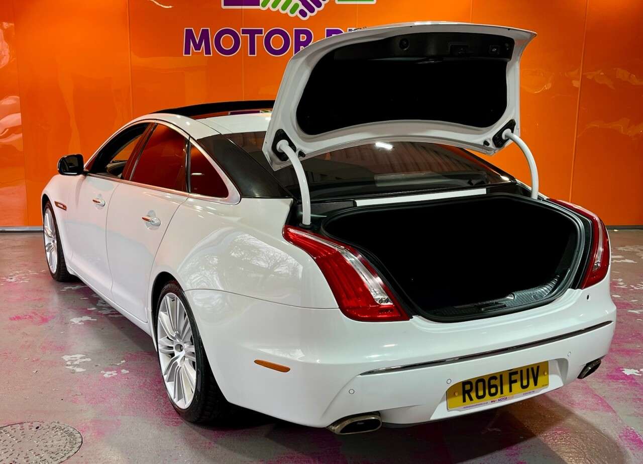 2011 JAGUAR XJ 2011 JAGUAR XJ