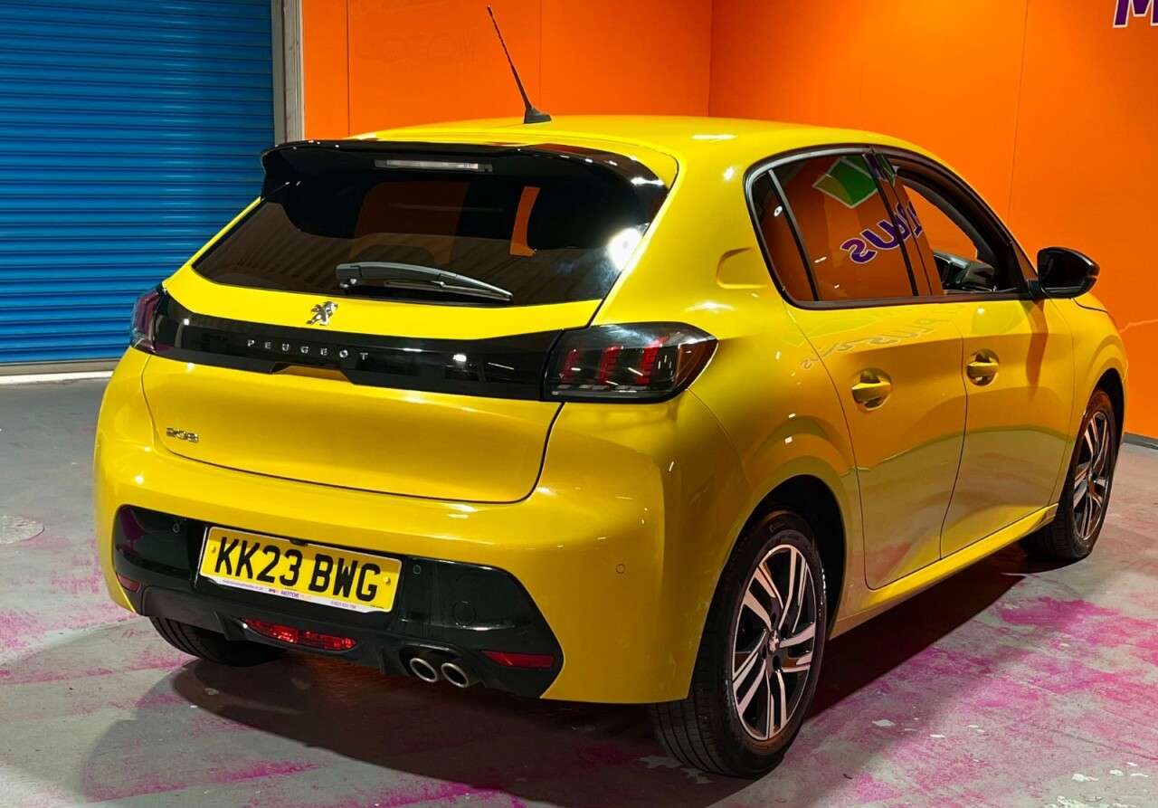 2023 PEUGEOT 208 2023 PEUGEOT 208