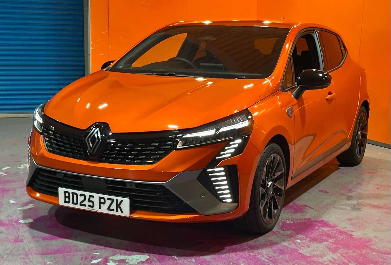 2025 RENAULT CLIO 2025 RENAULT CLIO